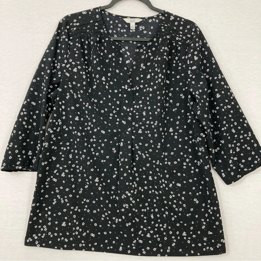 Croft‎ & Barrow Black White Ditsy Floral V Neck Office Career Top Large